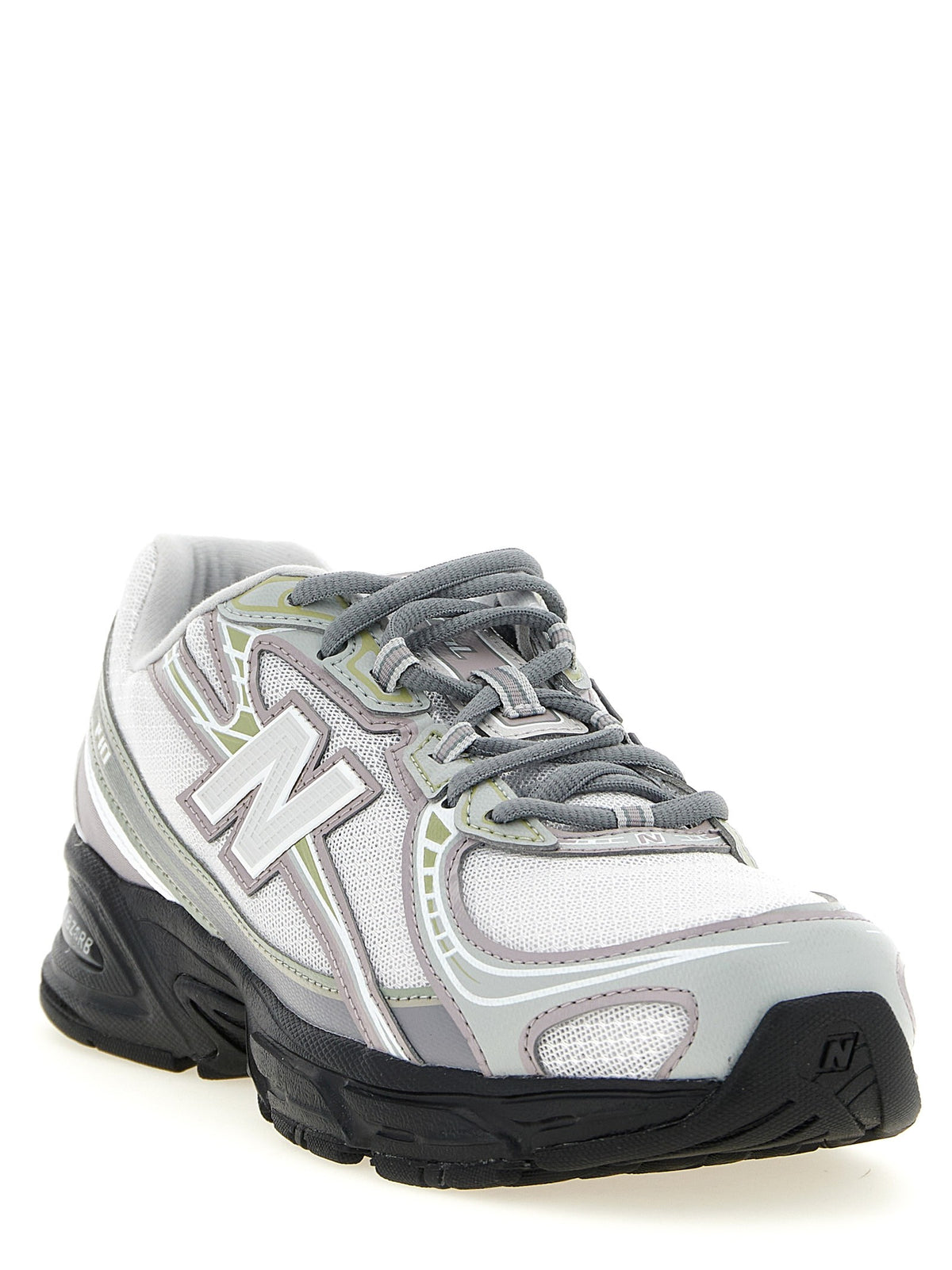 New Balance 740 Sneakers – Zilver