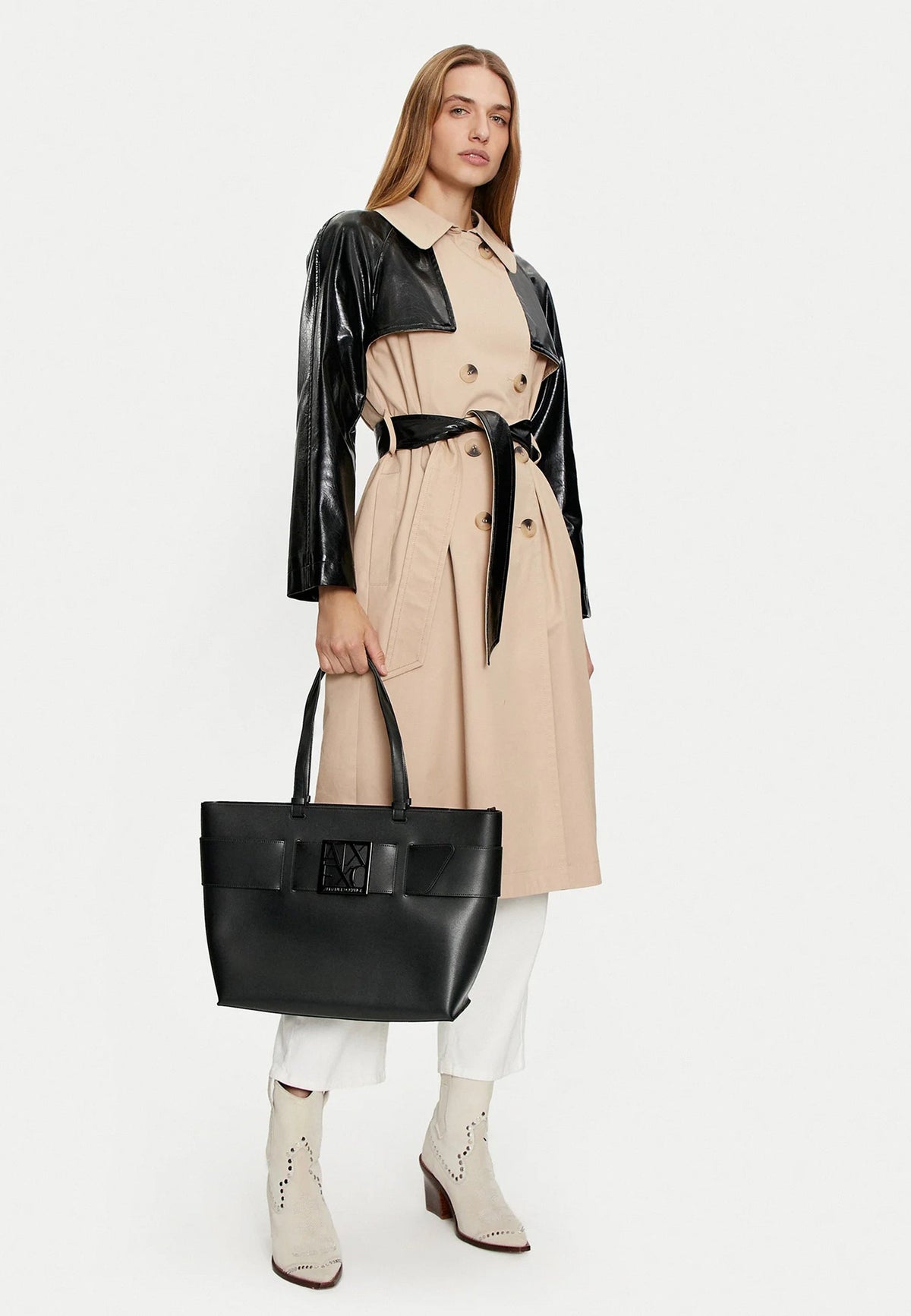 Armani Exchange Polyurethaan Handtas met Knopensluiting – Zwart