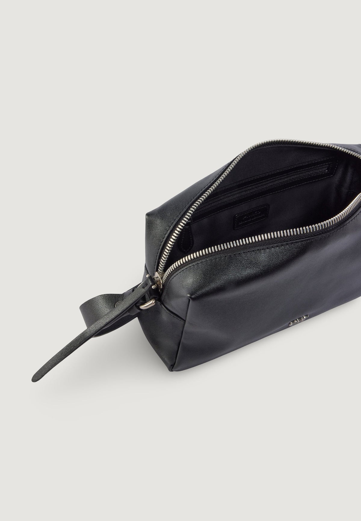 Pinko Bauletto Tritticco Leren Schoudertas – Zwart