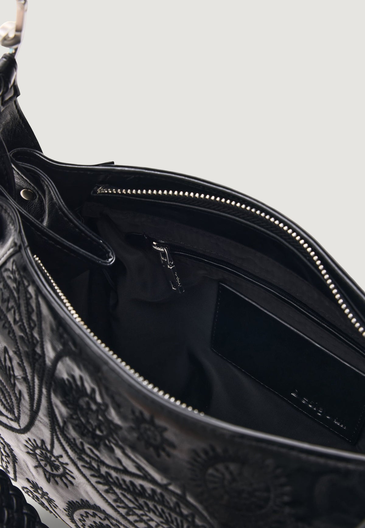 Desigual Siroco Quincy Schoudertas met paisleymotief – Zwart