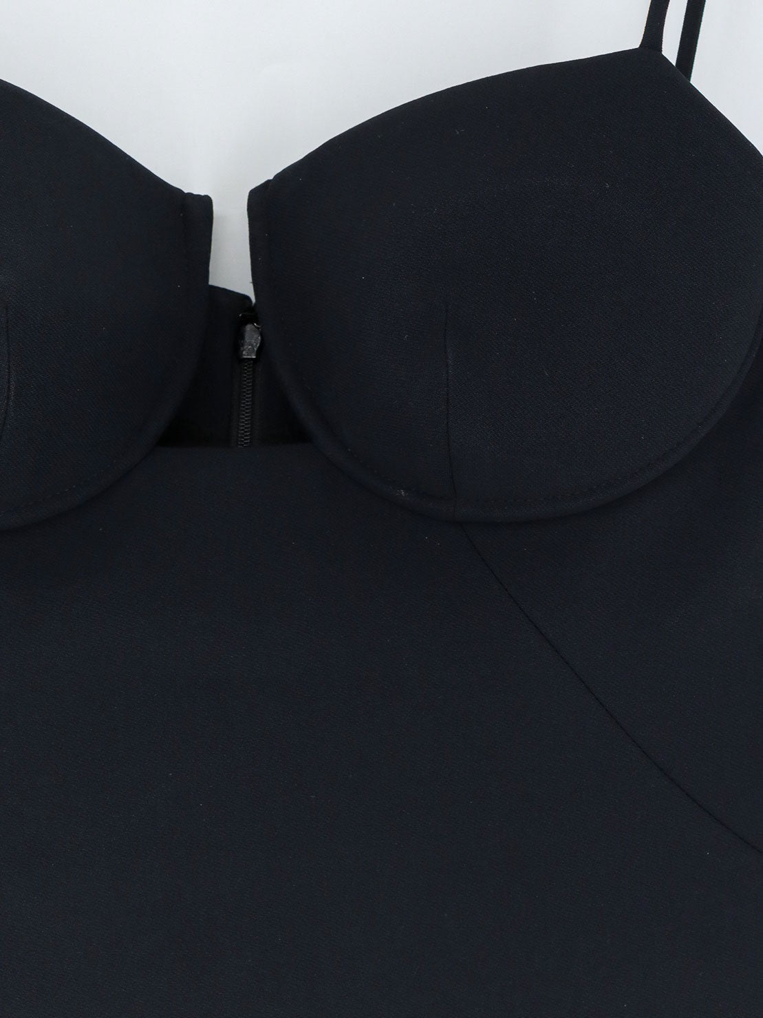 Givenchy Satijnen Mini-jurk met uitsparingen – Zwart