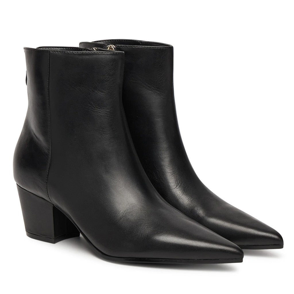 Guess Leren enkellaarzen met rits – Zwart