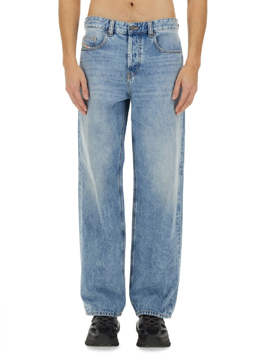 Diesel 2001 D-Macro Jeans – Middenblauw