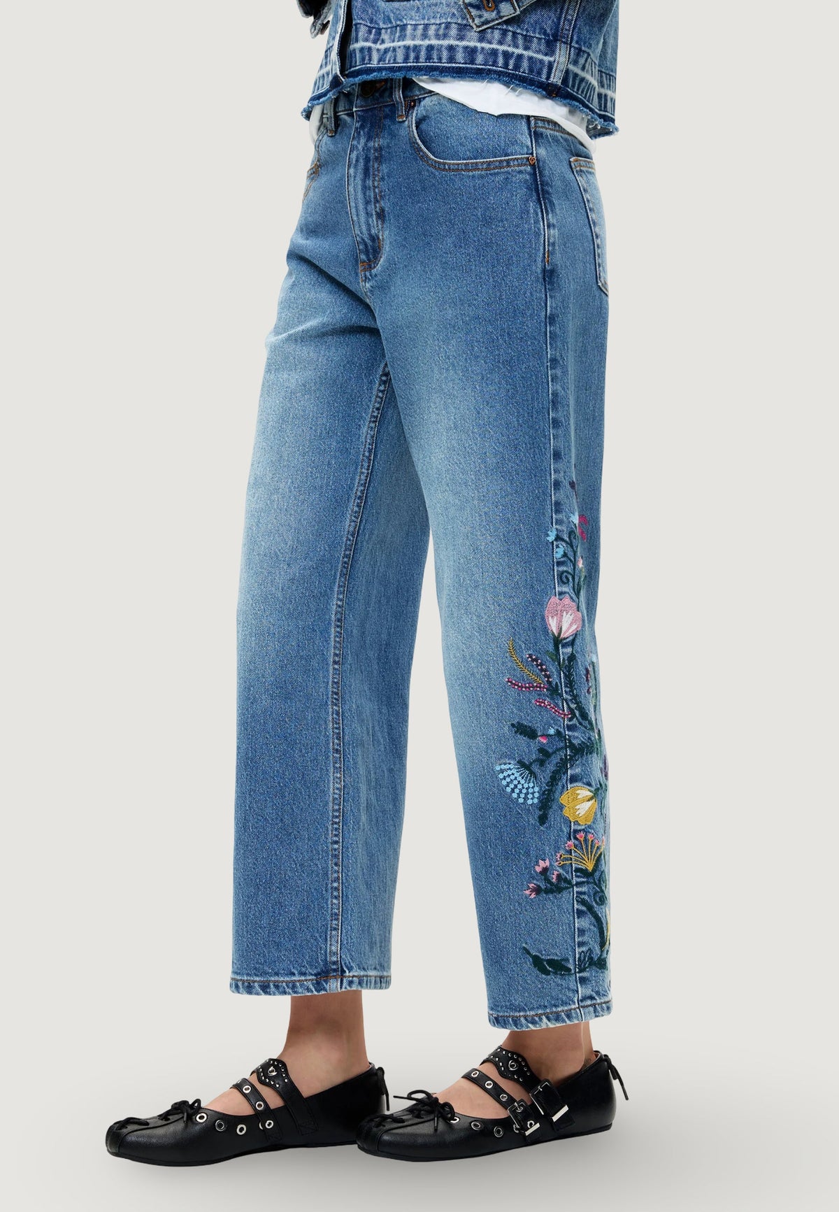 Desigual Slim fit jeans met bloemborduursel – Lichtblauw
