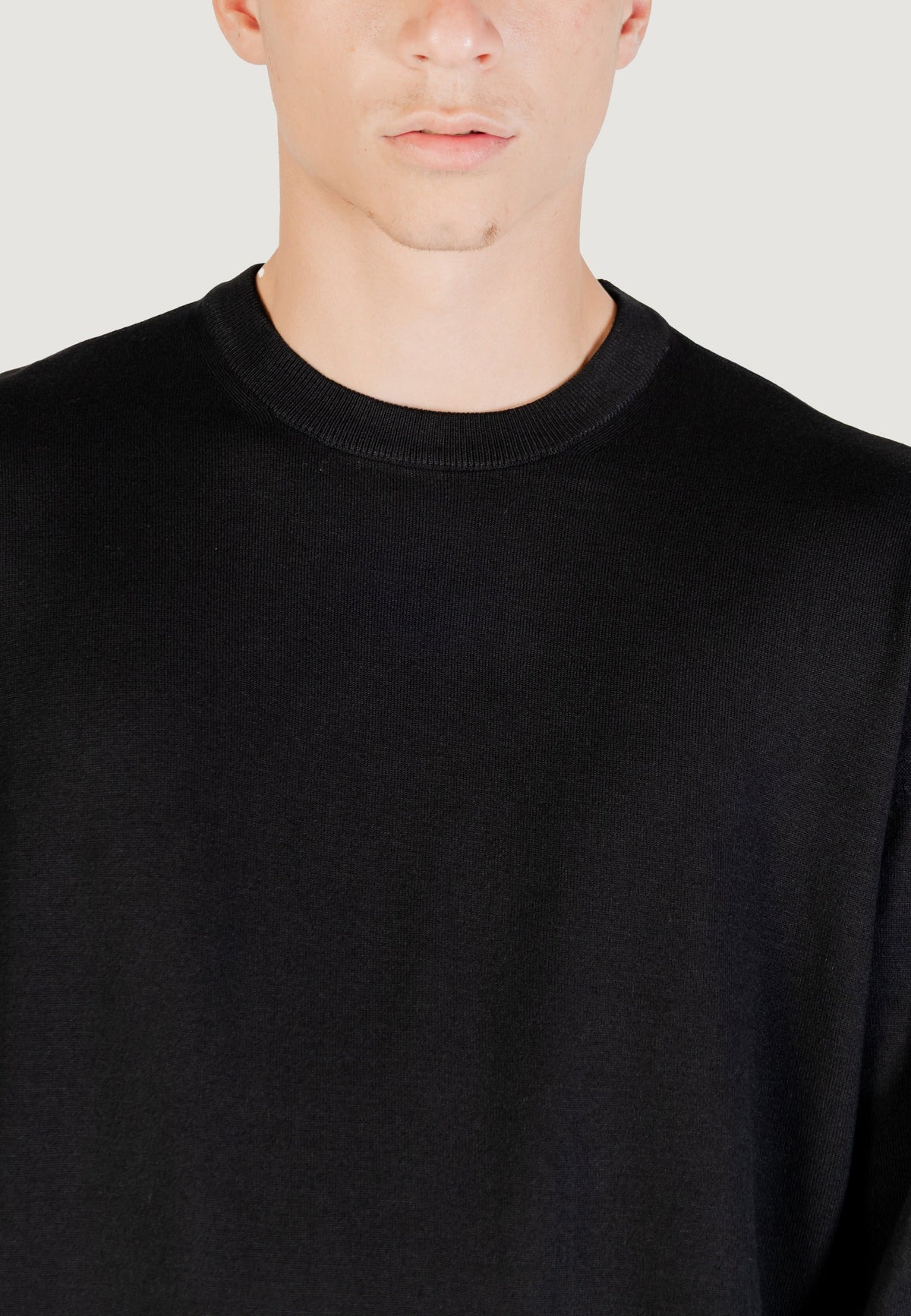 Armani Exchange Viscose Trui met Ronde Hals – Zwart
