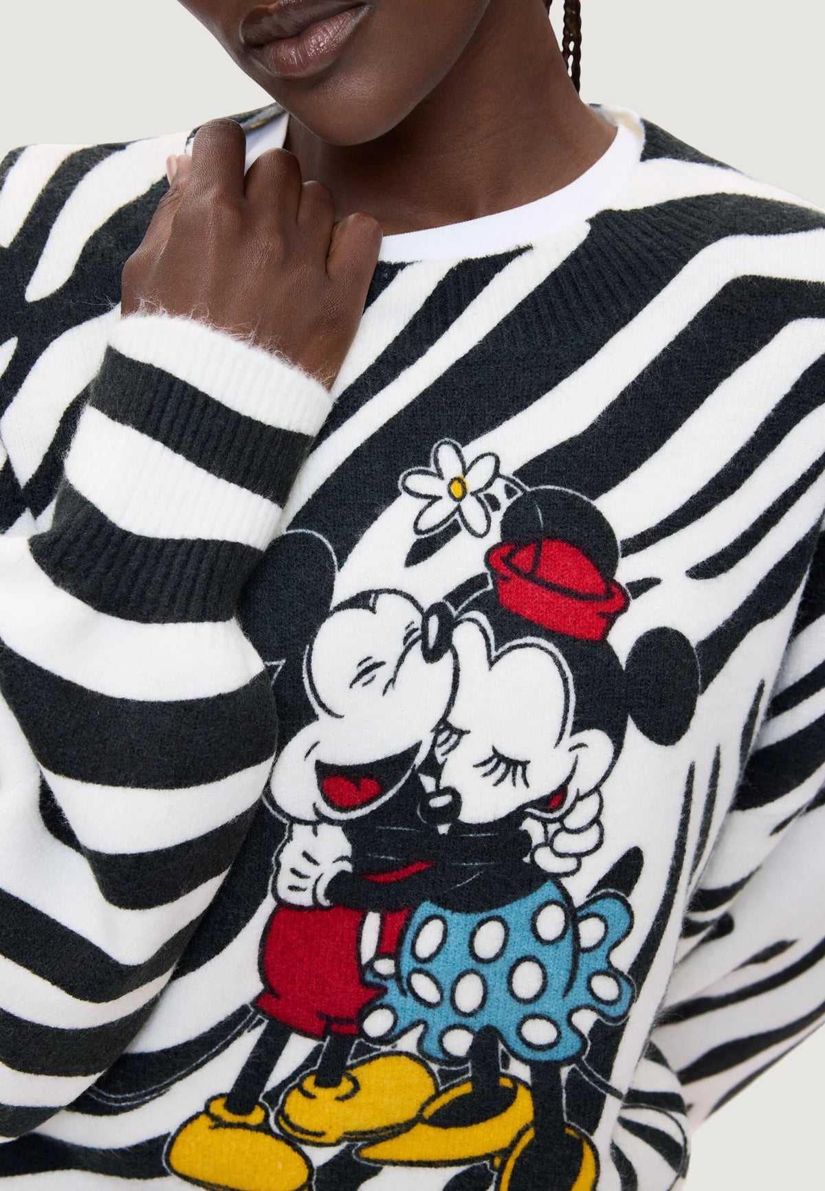 Desigual Hug Mickey Trui met zebraprint en borduursel – Wit / Zwart
