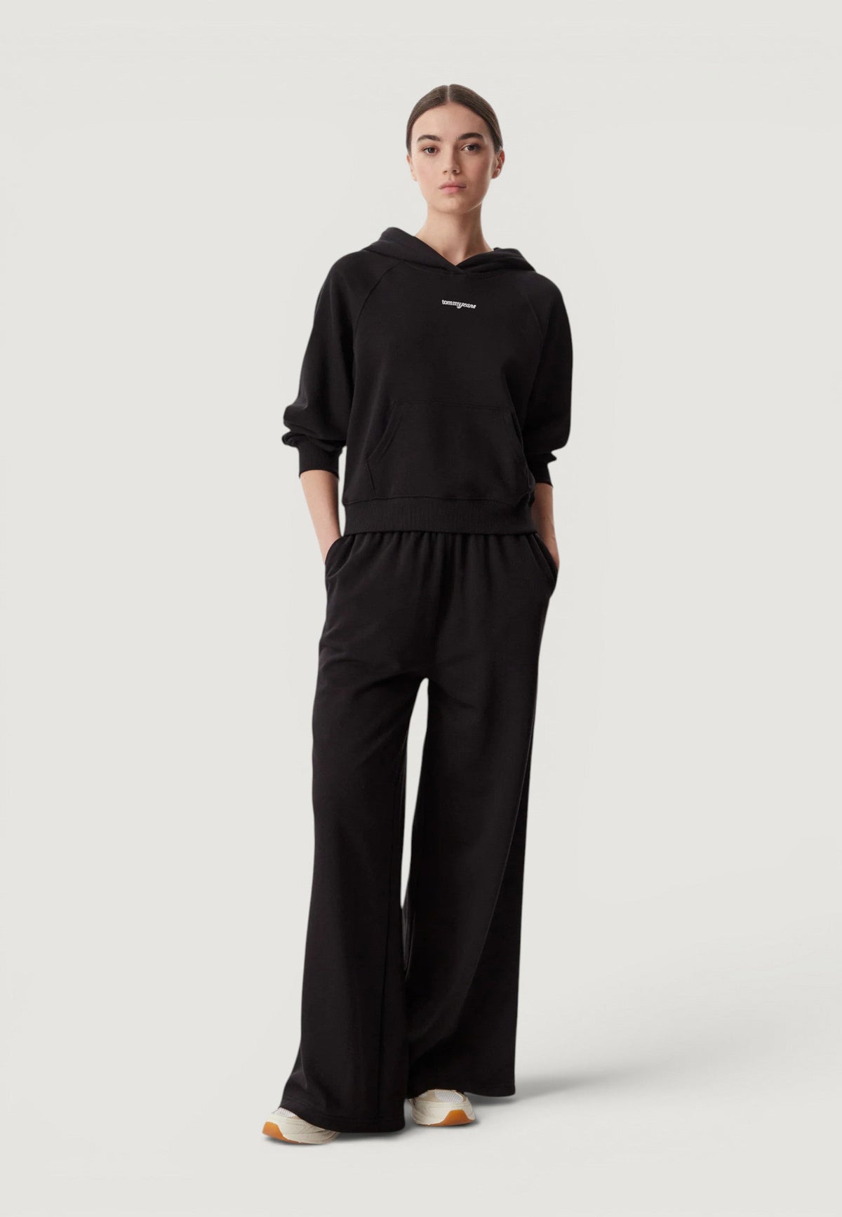 Tommy Hilfiger Joggingbroek met Wijde Pijp – Zwart