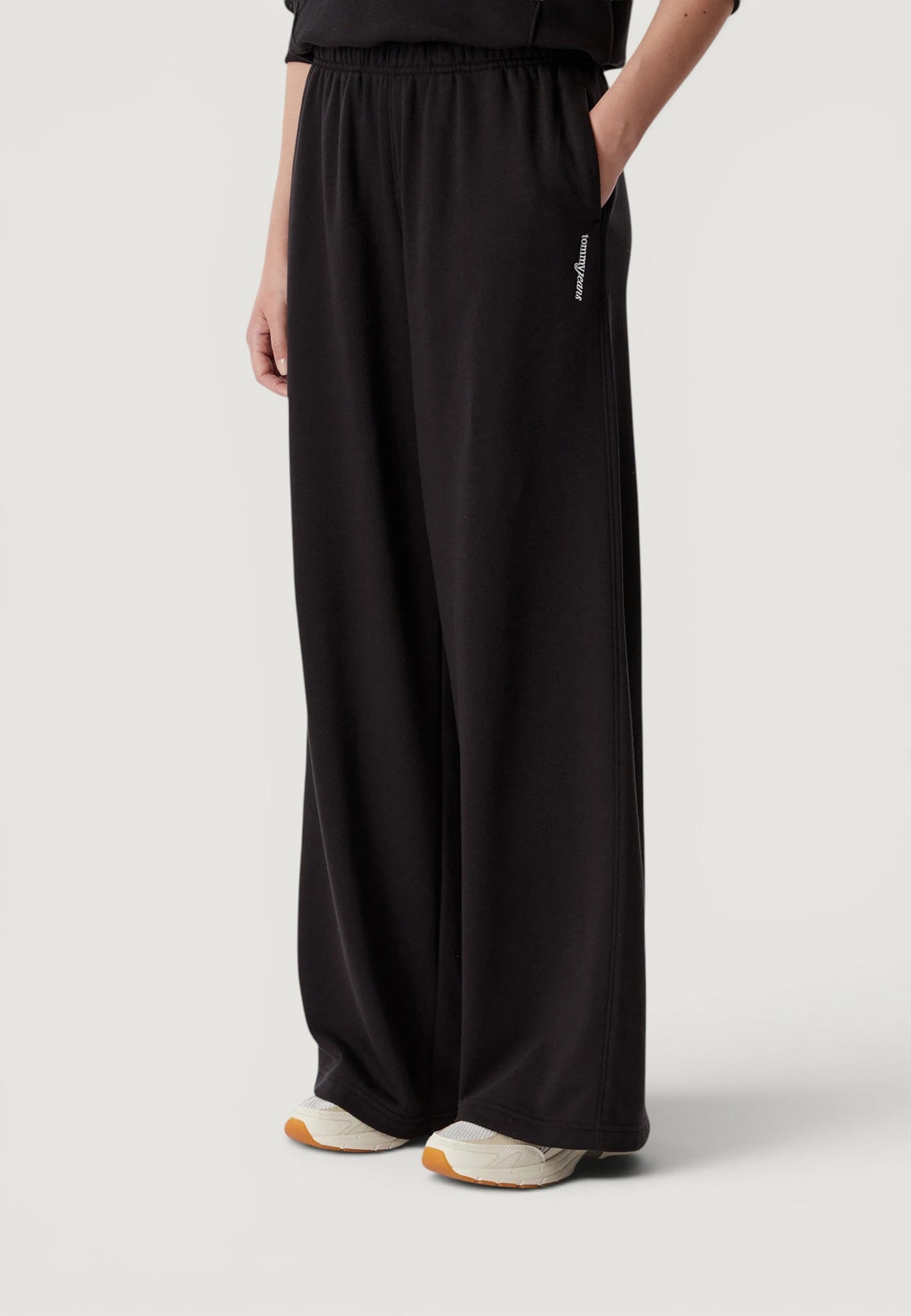 Tommy Hilfiger Joggingbroek met Wijde Pijp – Zwart