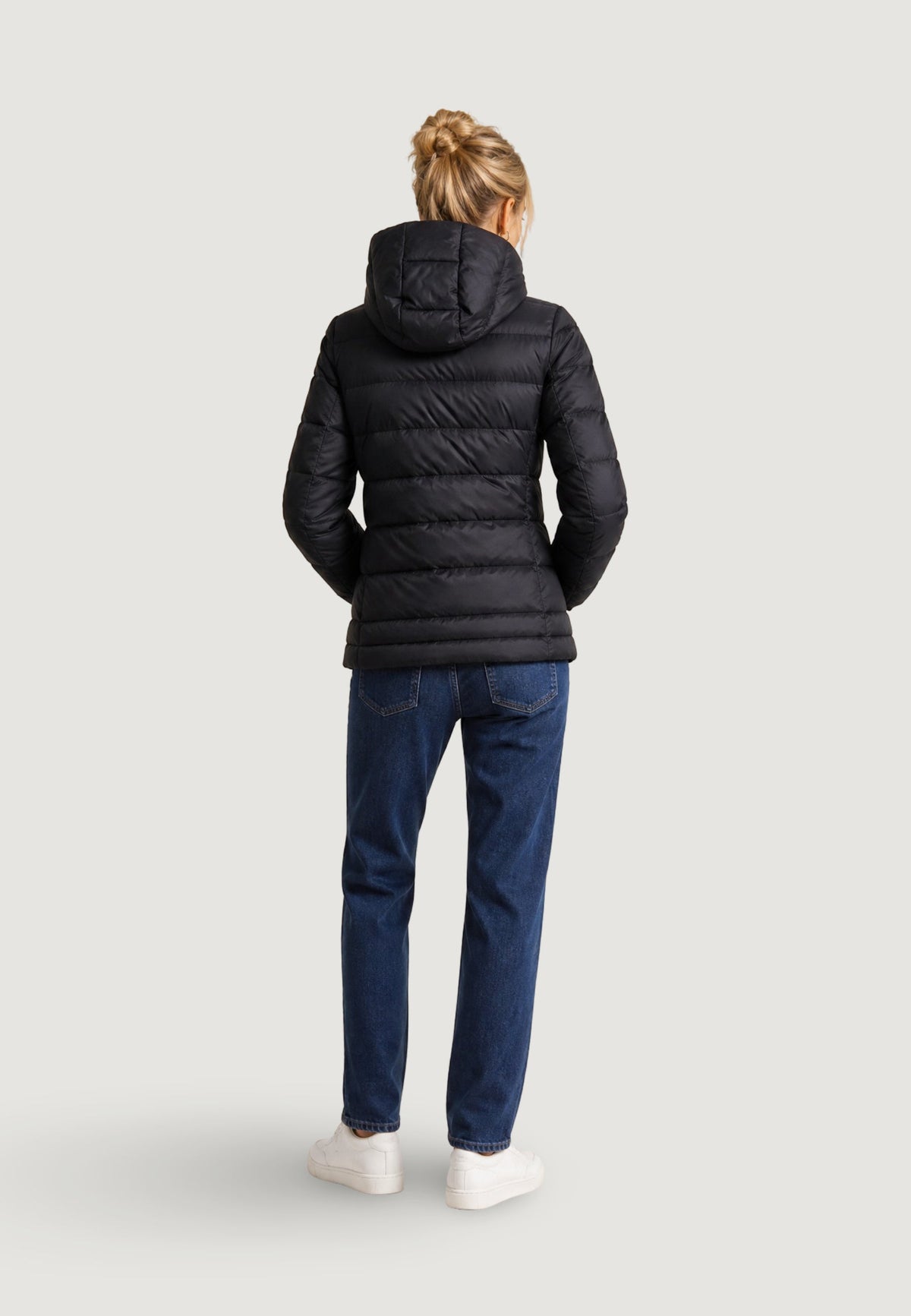 Blauer Charme Gewatteerde jas met capuchon – Zwart
