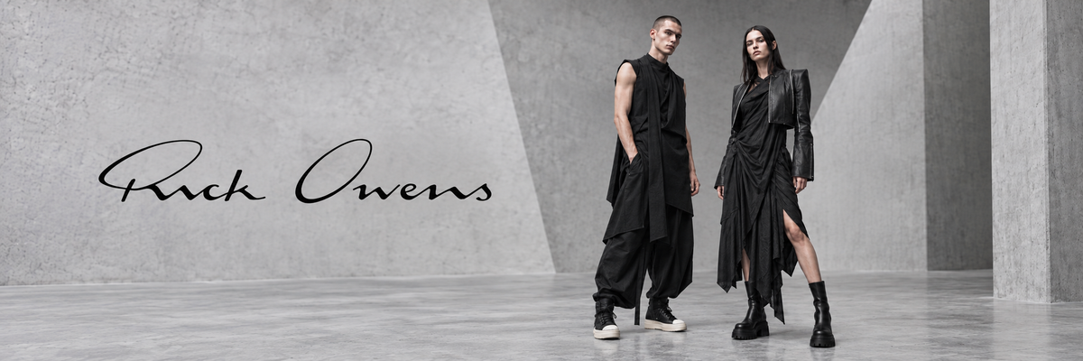 Rick Owens mode – man en vrouw in zwarte avant-garde outfits