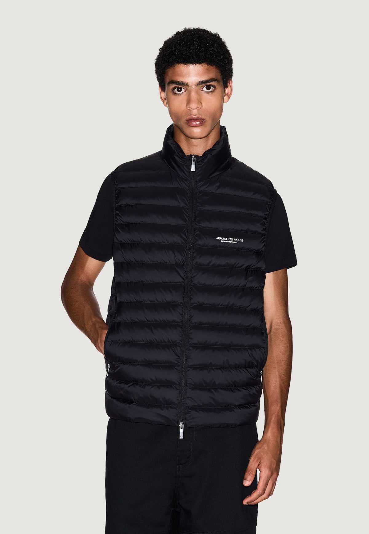 Armani Exchange Donsbodywarmer met Hoge Hals – Zwart