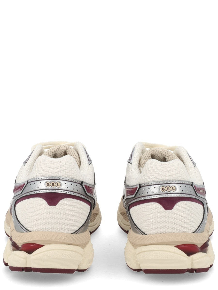 Asics Gel-Cumulus 16 Sneakers – Beige