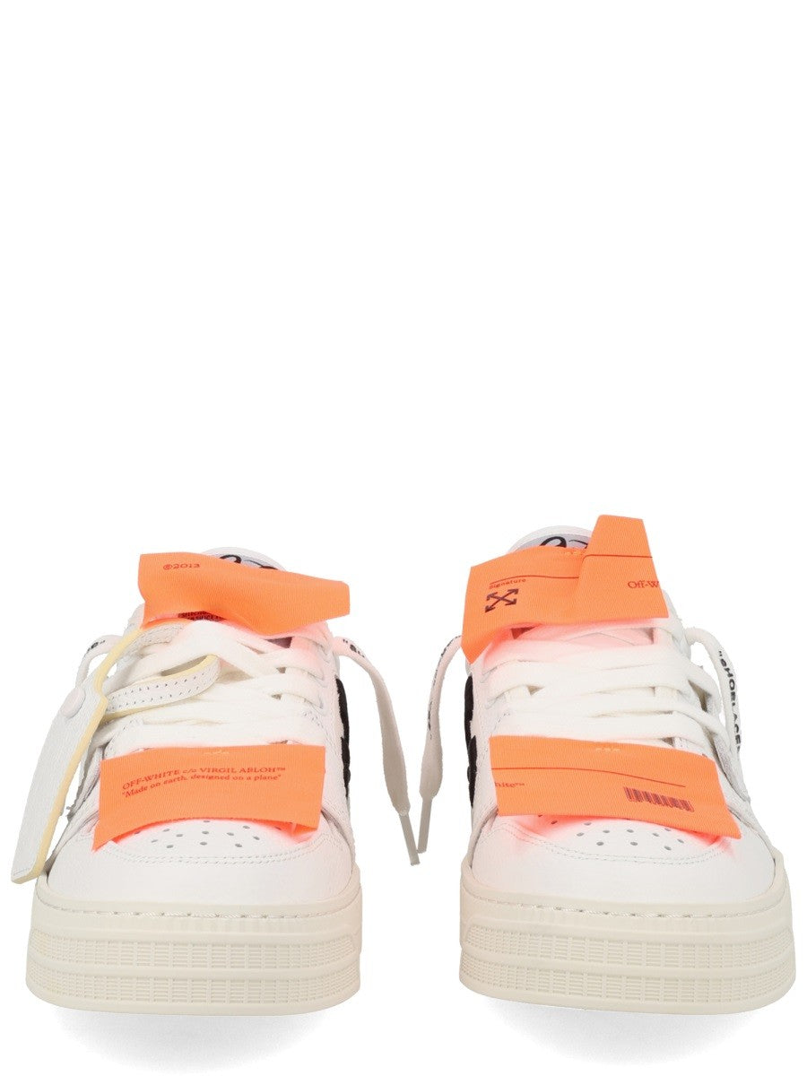 Off-White 3.0 Off Court Sneakers – Wit