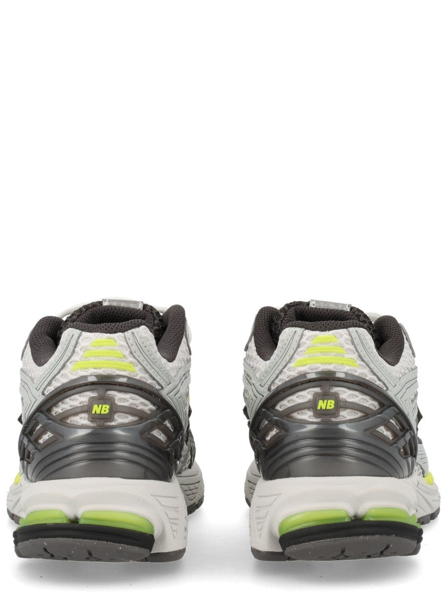 New Balance 1906R Sneakers – Grijs