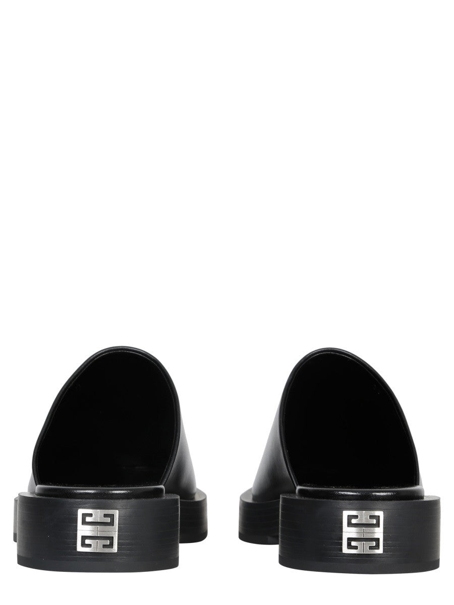 Givenchy Loafers met vierkante neus – Zwart