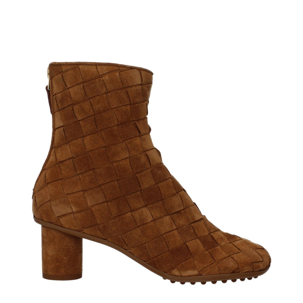 Bottega Veneta Enkellaarzen met vierkante neus en hak – Bruin