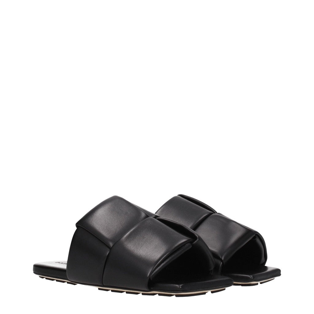 Bottega Veneta Leren herensandalen met open neus – Zwart