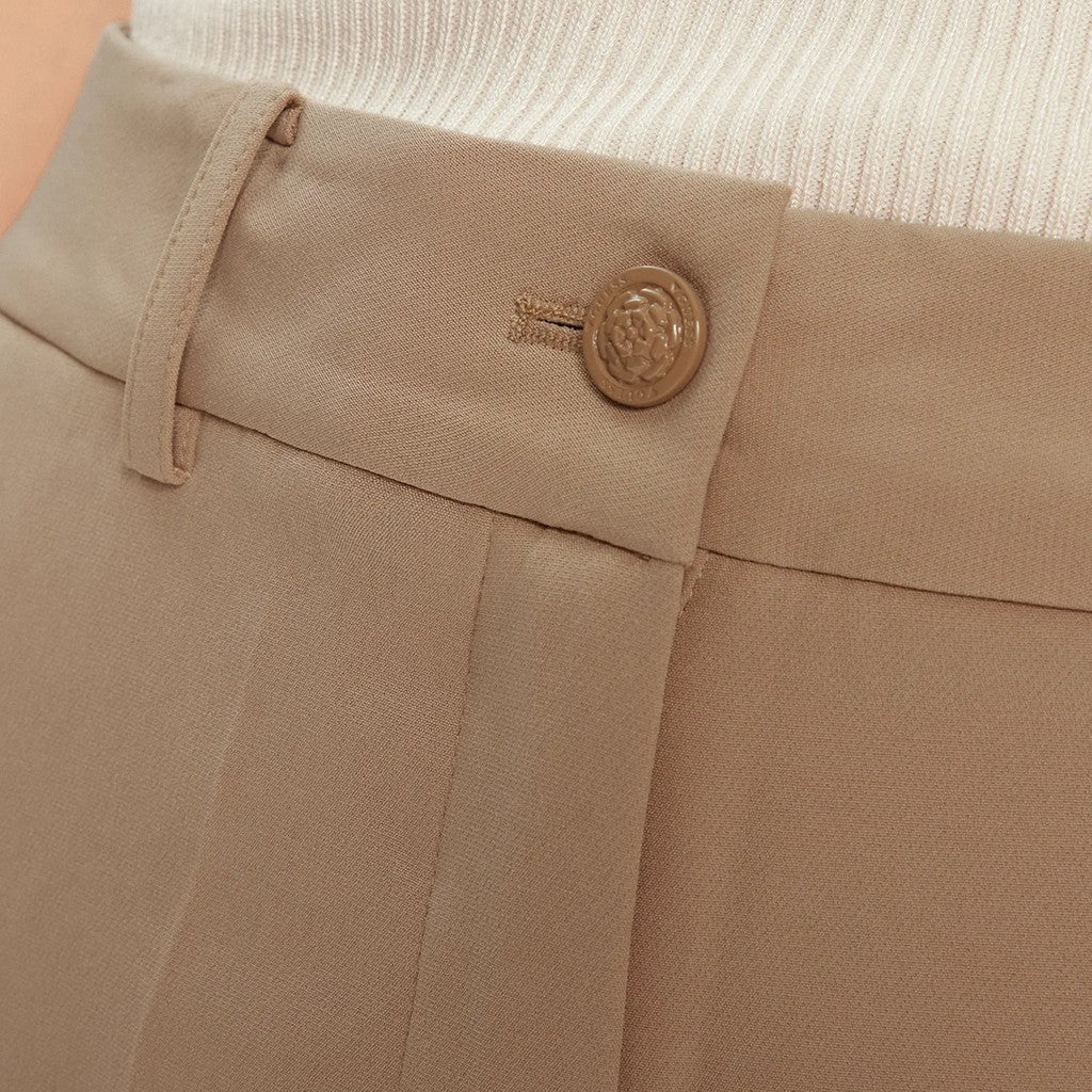 Guess Broek met vier zakken en logo – Beige