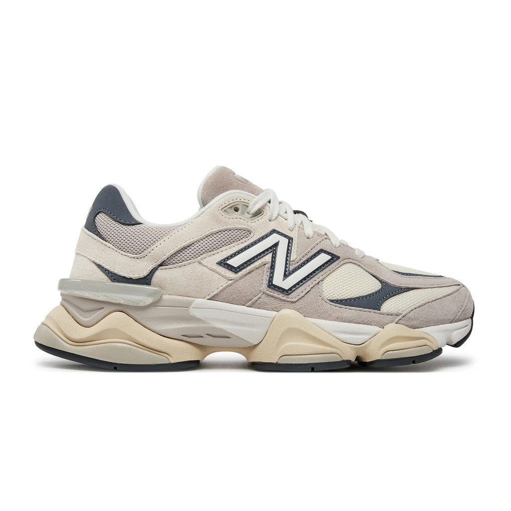 New Balance 9060 Sneakers – Beige