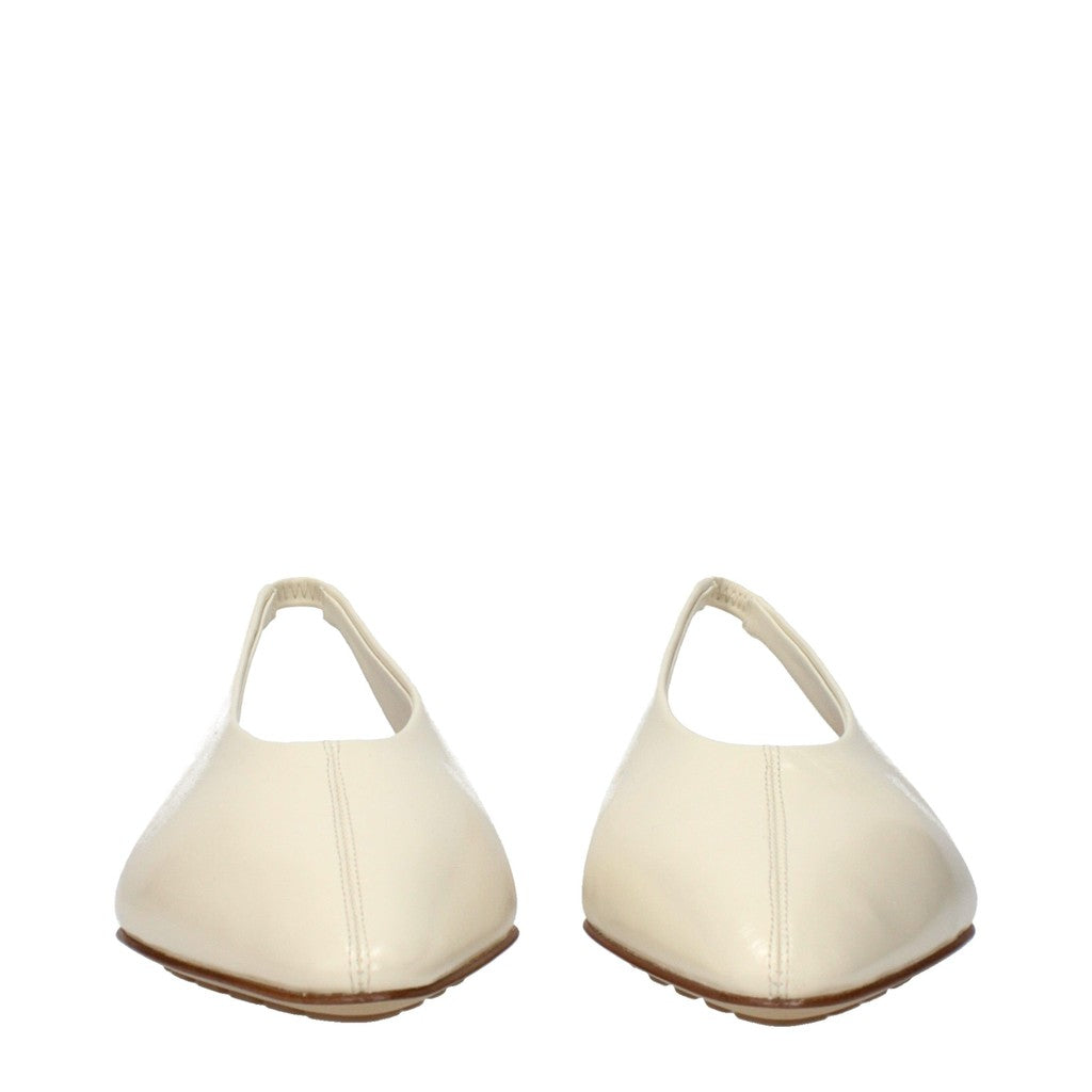 Bottega Veneta Ballerina's met puntige neus – Beige