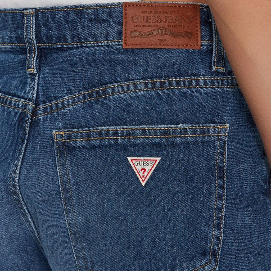 Guess Short met zakken en sluiting met rits en knoop – Middenblauw