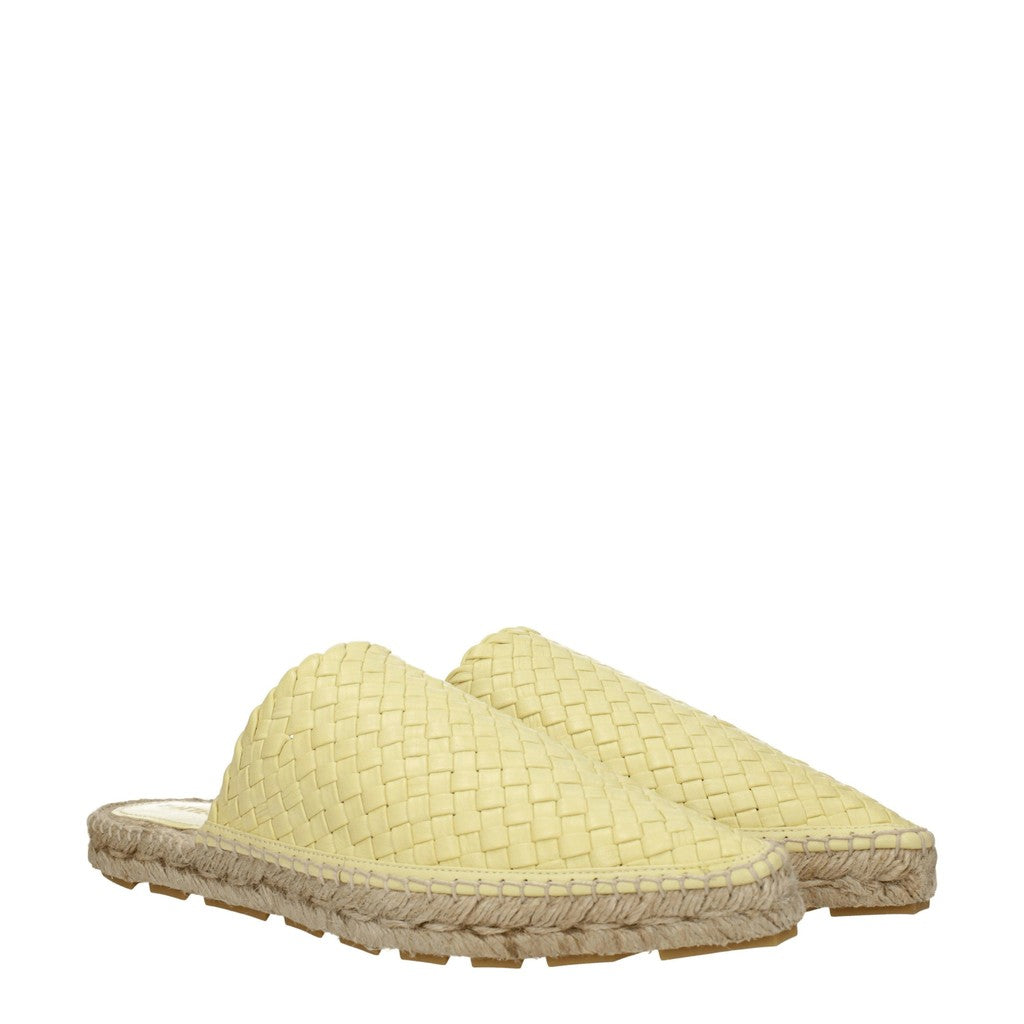 Bottega Veneta Leren muiltjes met puntige neus – Geel