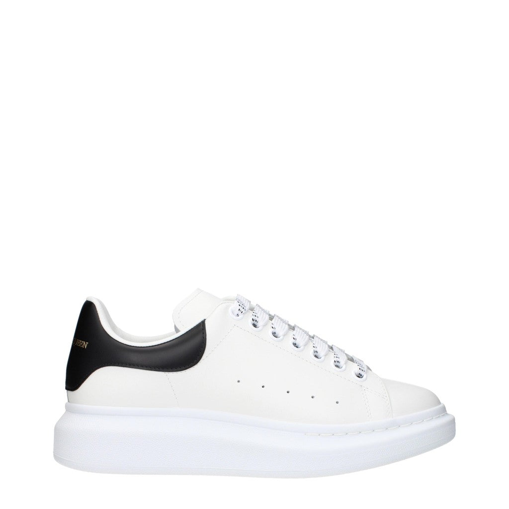 Alexander McQueen Oversized Sneaker met veters – Wit / Zwart