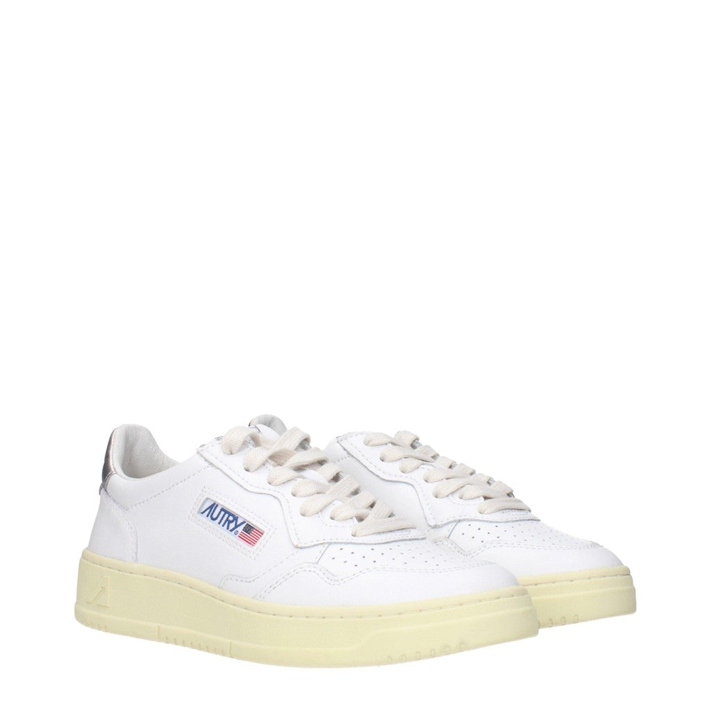 Autry Medalist Sneakers van leer met veters – Wit / Zilver