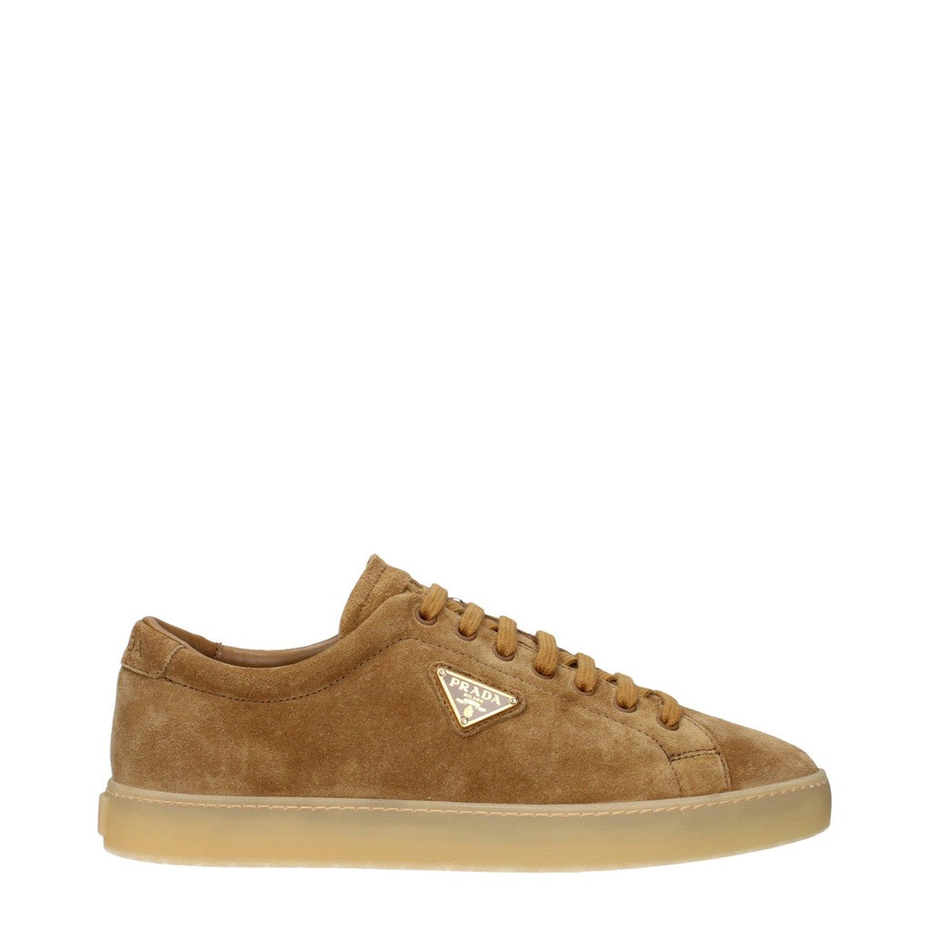 Prada Suède sneakers met goudkleurige details – Bruin