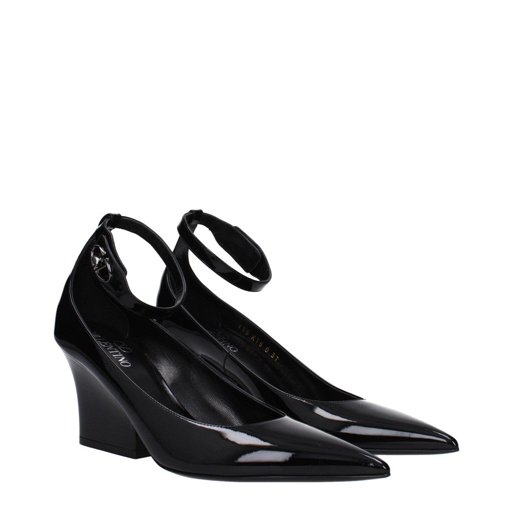 Valentino Garavani Lakleren pumps – Zwart