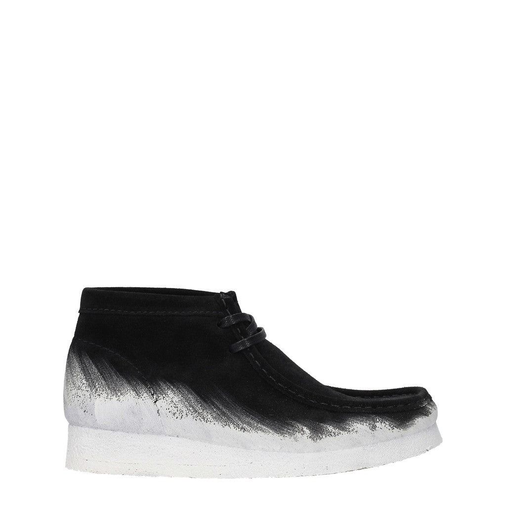 Clarks Wallabee Boot Enkellaarzen – Zwart / Wit