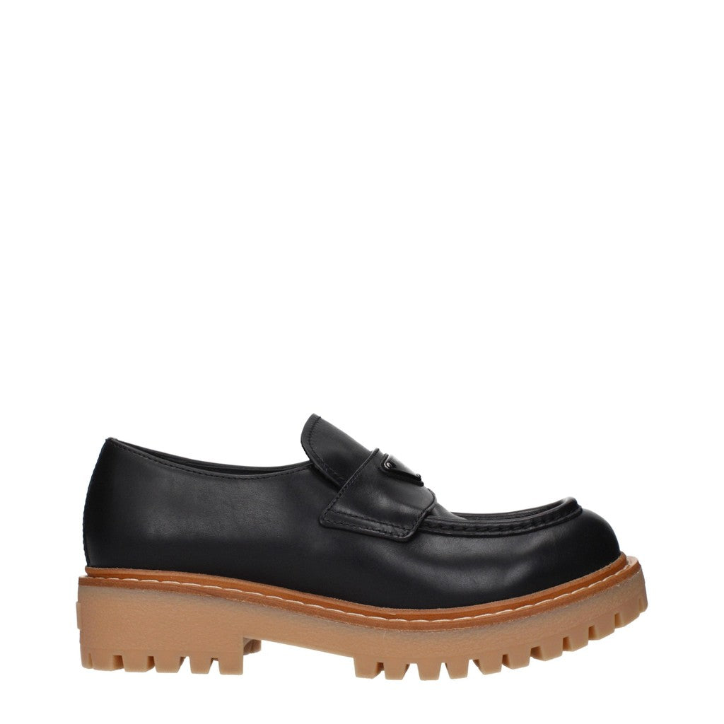 Prada Geborsteld leren loafers met ronde neus – Zwart