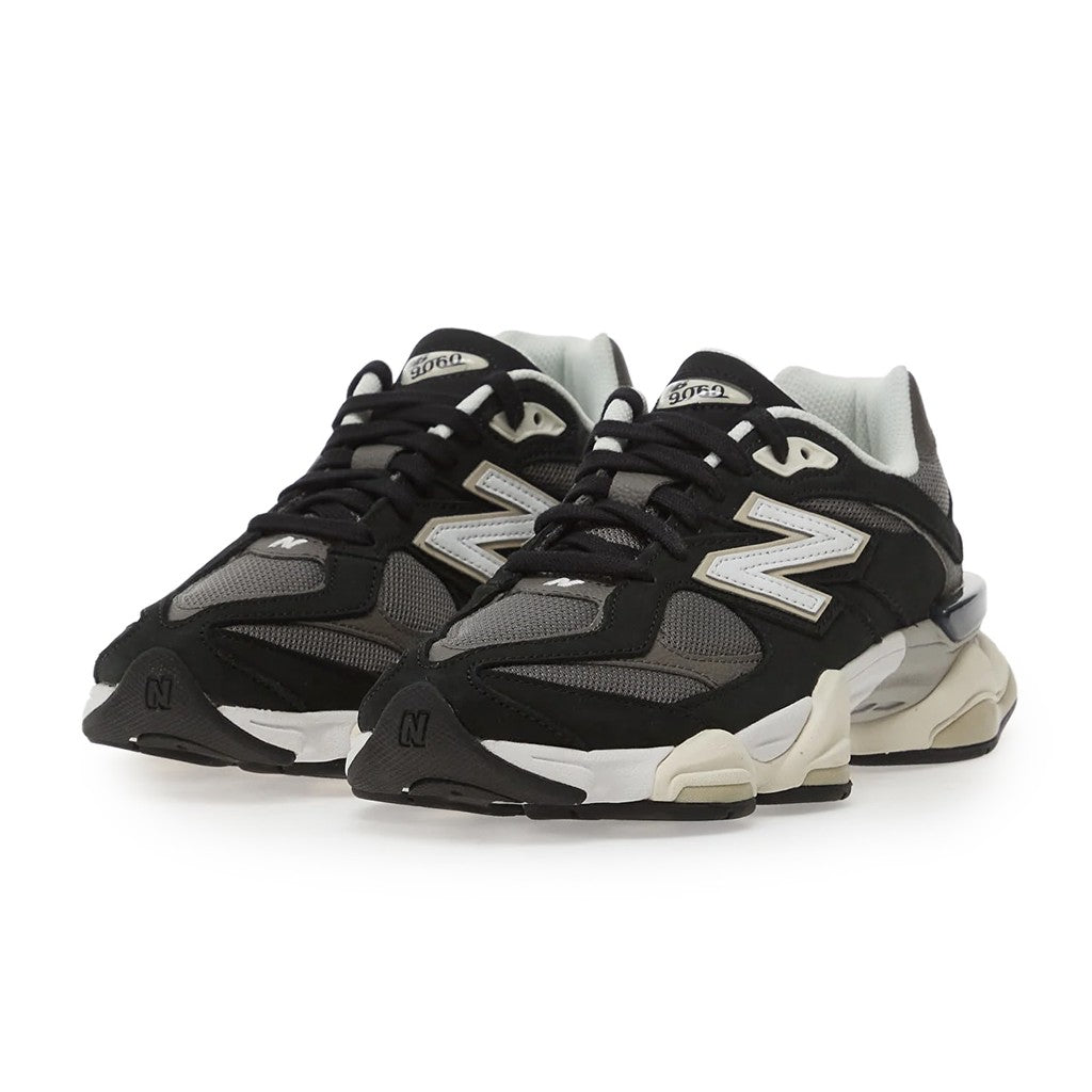 New Balance 9060 Sneakers – Zwart / Grijs