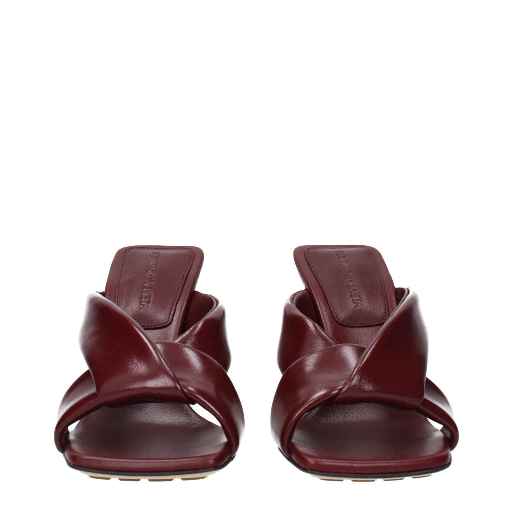 Bottega Veneta Sandalen met hak en open neus – Bordeaux