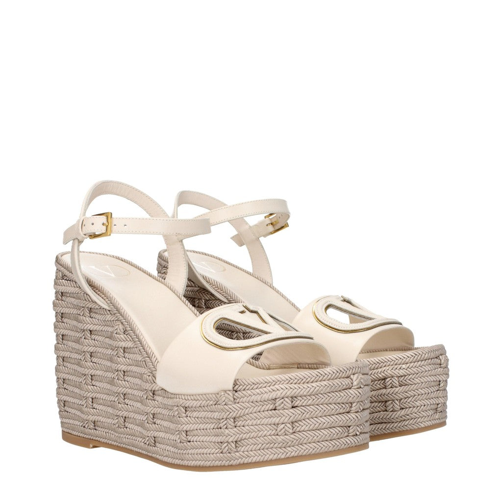 Valentino Garavani VLogo Sandalen met rubberen zool – Beige / Ivoor