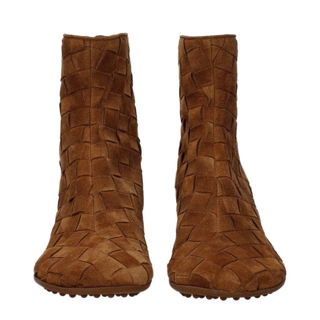 Bottega Veneta Enkellaarzen met vierkante neus en hak – Bruin