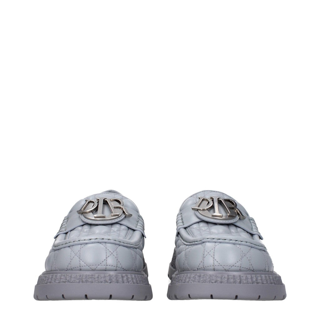 Christian Dior Leren loafers met zilverkleurige details – Grijs