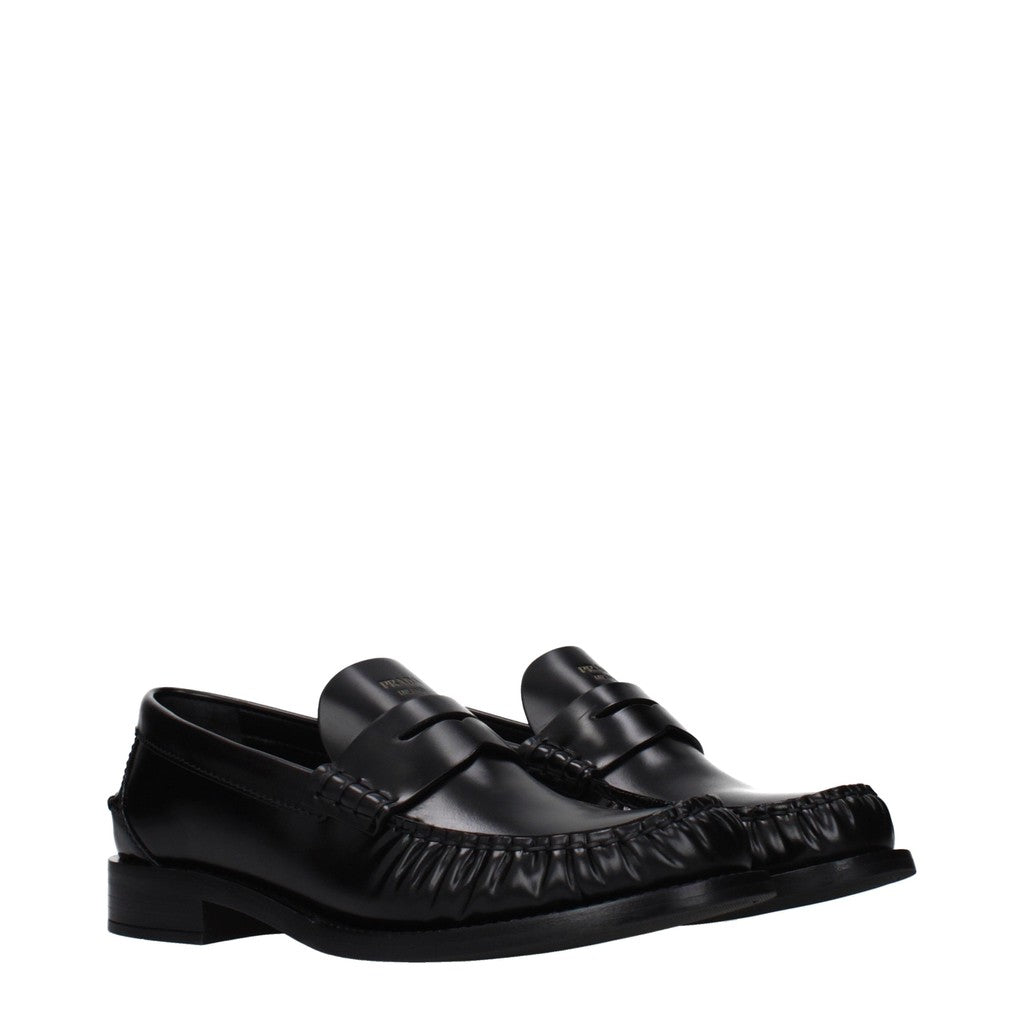 Prada Geborsteld leren loafers met ronde neus – Zwart