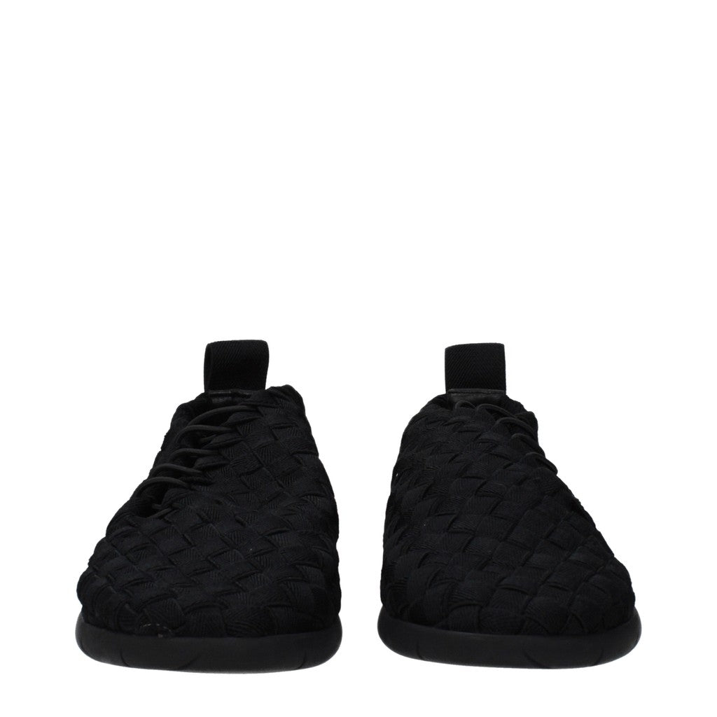Bottega Veneta Sneakers van stof en leer met puntige neus – Zwart