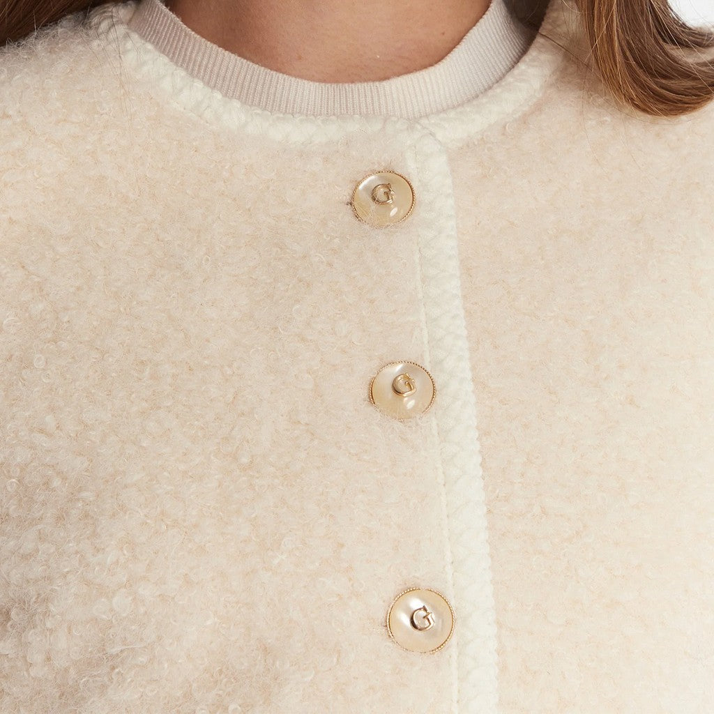 Guess Jas van imitatiebont met knoopsluiting – Crème