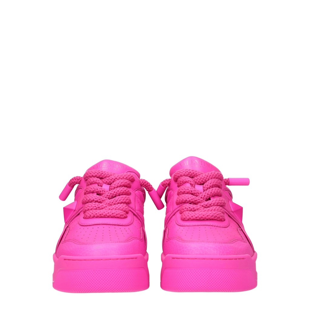 Valentino Garavani One Stud Sneakers van leer – Fuchsia