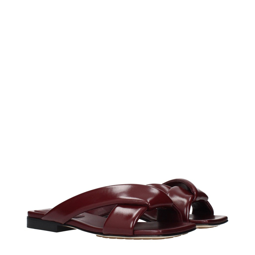 Bottega Veneta Leren sandalen met open neus – Bordeaux