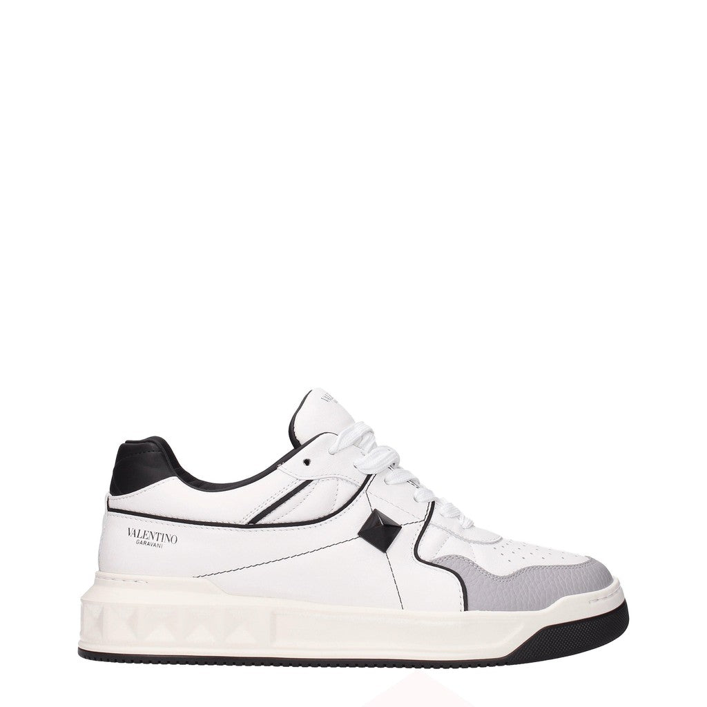 Valentino Garavani One Stud Sneakers van leer – Wit / Zwart