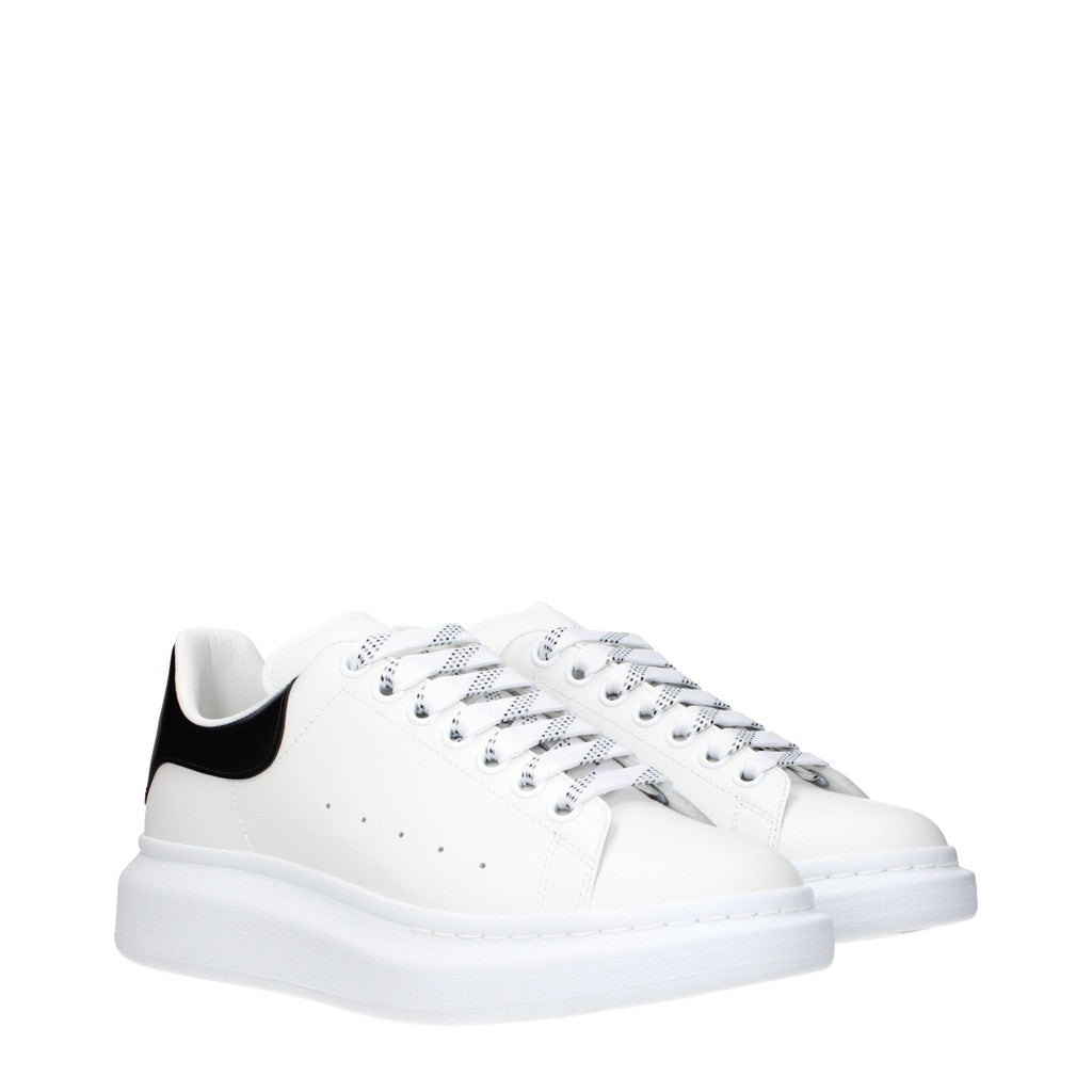 Alexander McQueen Oversized Sneaker met veters – Wit / Zwart