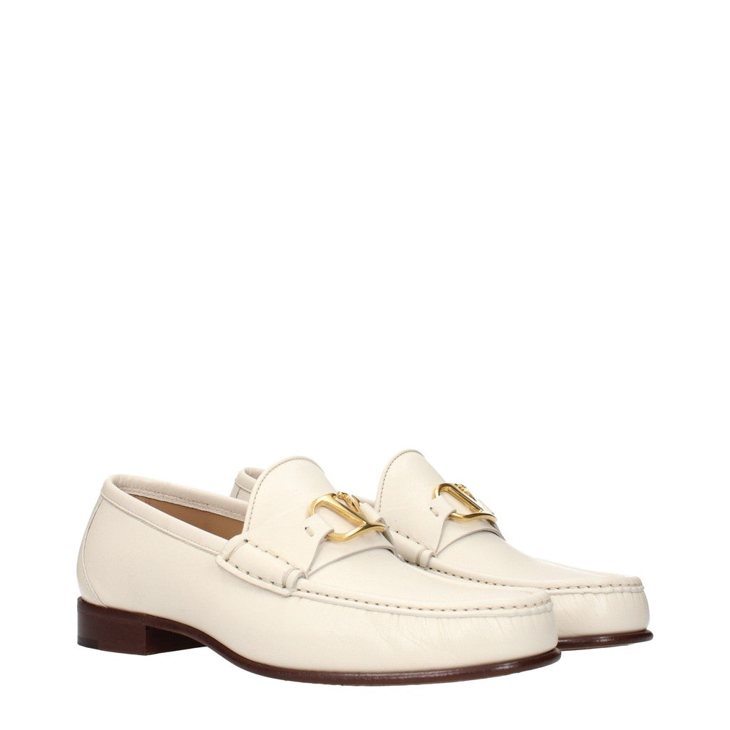 Valentino Garavani Loafers met leren zool en ronde neus – Beige / Ivoor
