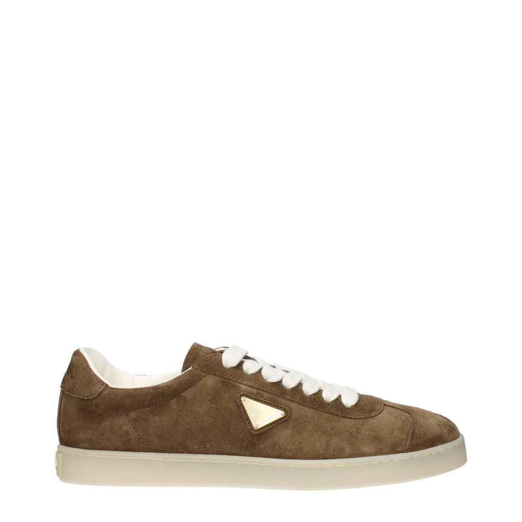 Prada Lane Suède sneakers met goudkleurige details – Bruin