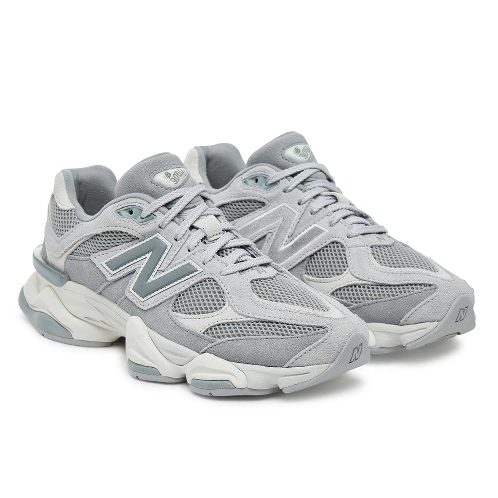 New Balance 9060 Sneakers – Grijs
