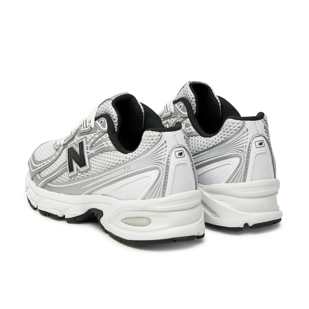 New Balance 740 Sneakers – Zilver