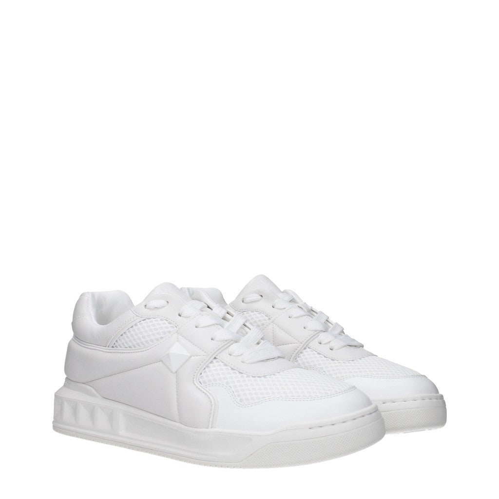 Valentino Garavani One Stud Sneakers van stof en leer – Wit