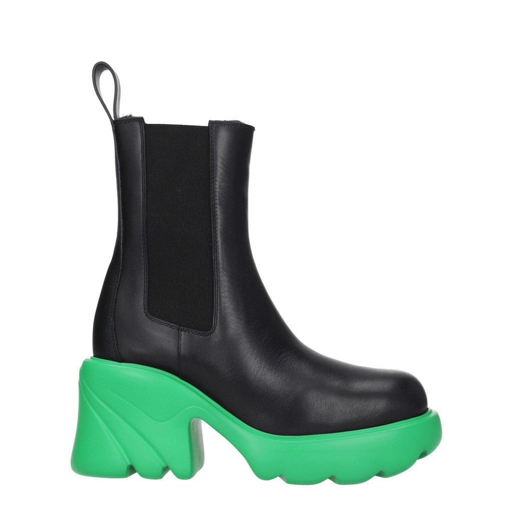 Bottega Veneta Leren enkellaarzen met elastiek en hak – Zwart / Groen